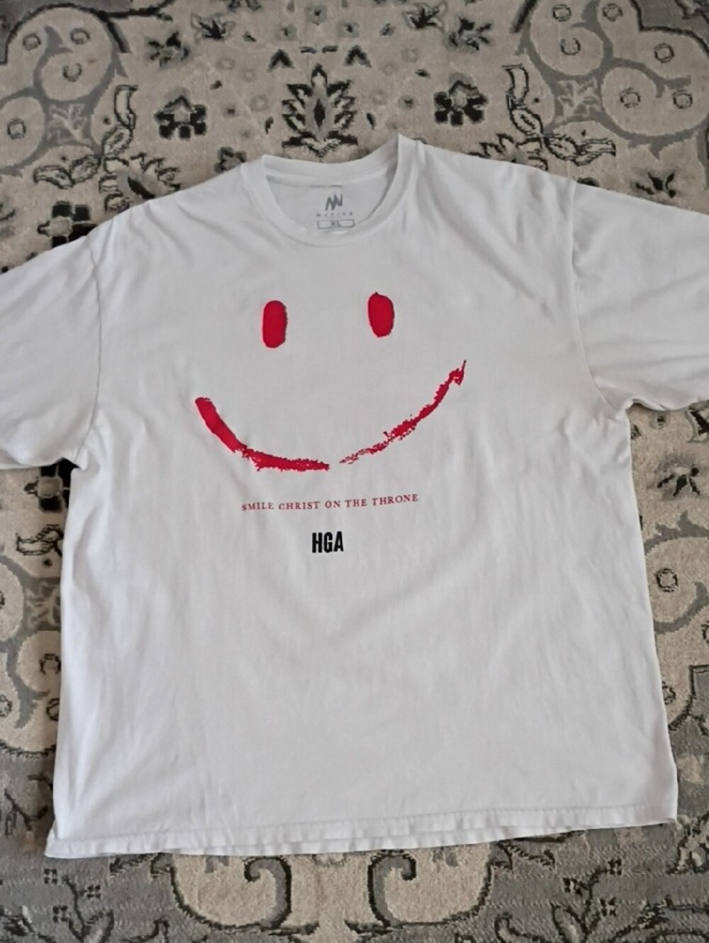 Graphic White Tee "Smile Christ on the Throne" Red Smiley Face Faith Based XL - Picture 5 of 7